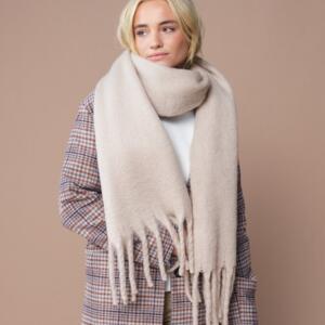 Fluffy scarf Miniaturansicht